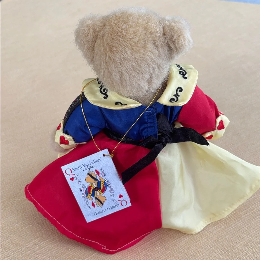 Muffy VanderBear VanderBear Wear Couture Queen of Hearts